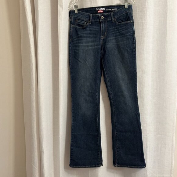 Denizen by Levi's Modern Bootcut Jeans, size 8, medium wash, excellent condition - Picture 2 of 11